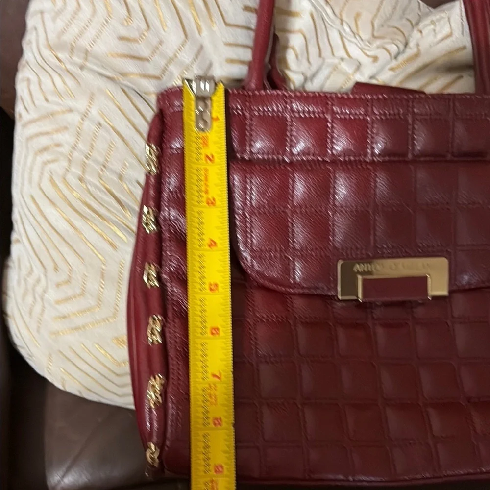 ANTONIO MELANI Burgundy Quilted Shoulder Bag with Gold Hardware